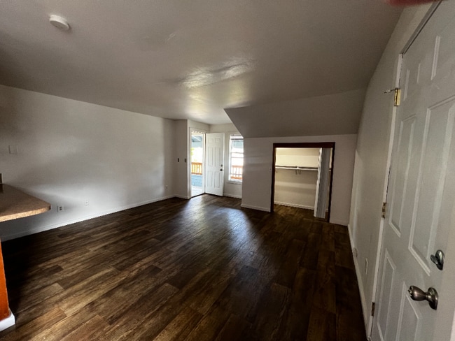 property at 315 S Main St