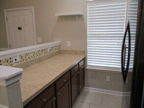 201 Madison Square Ave in Greensboro, NC - Building Photo - Building Photo