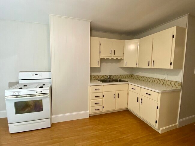 80 Chelsea St in Boston, MA - Building Photo - Building Photo