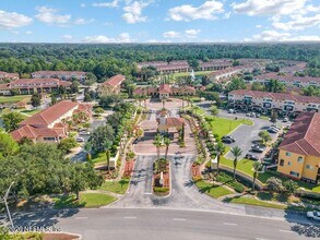 9745 Touchton Rd, Unit 728 in Jacksonville, FL - Building Photo - Building Photo