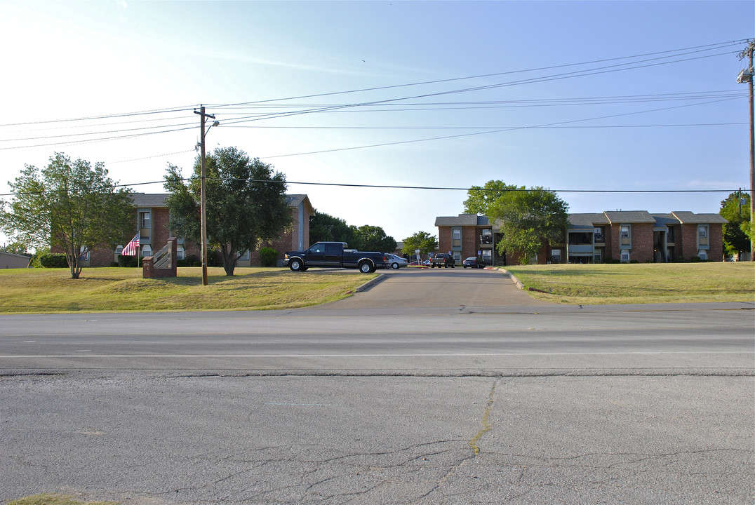 Granbury Heights Apartments in Granbury, TX - Building Photo