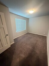 6364 Rebecca St SE in Albany, OR - Building Photo - Building Photo