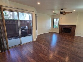 1778 Sinaloa Rd in Simi Valley, CA - Building Photo