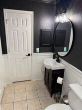 8711 Laurel Canyon Dr in Universal City, TX - Building Photo - Building Photo