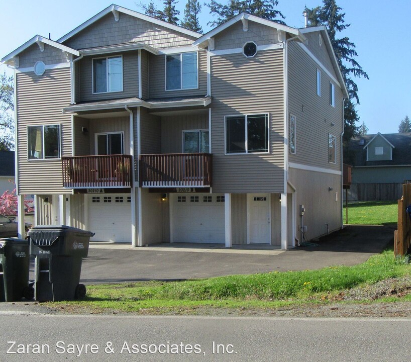 20210 71st St E in Bonney Lake, WA - Foto de edificio