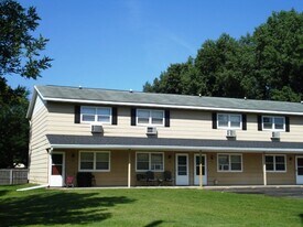 110 N Holmen Dr in Holmen, WI - Building Photo