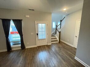 2008 French Bayou Ln in Hendersonville, TN - Building Photo - Building Photo