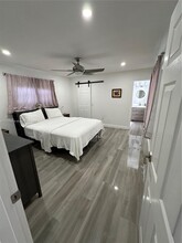 12010 NW 33rd St in Sunrise, FL - Building Photo - Building Photo