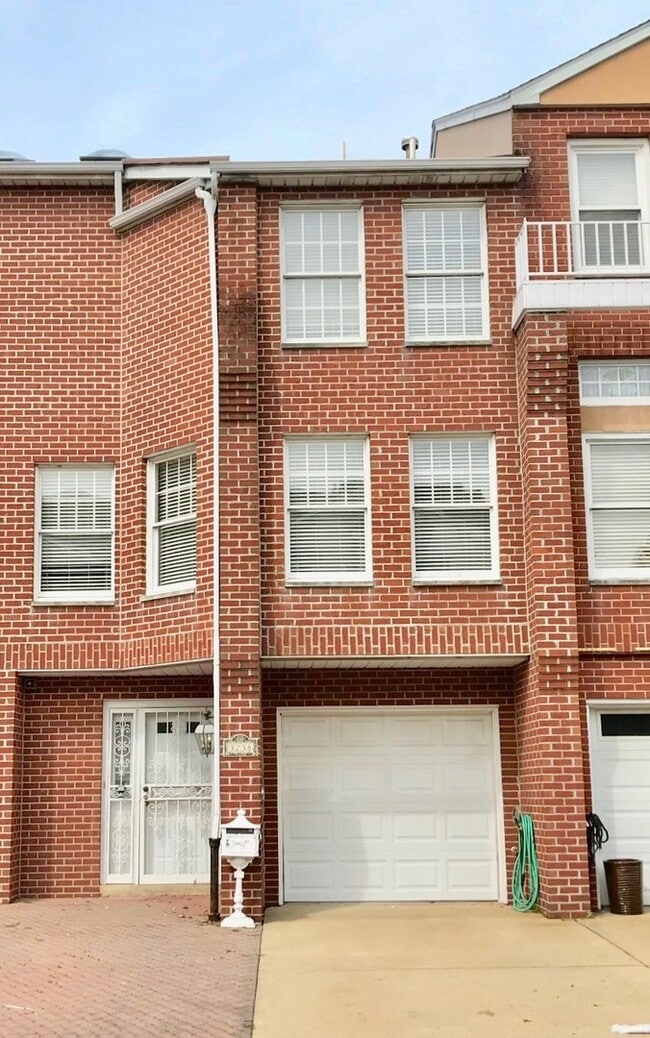 3238 S Smedley St in Philadelphia, PA - Building Photo - Building Photo