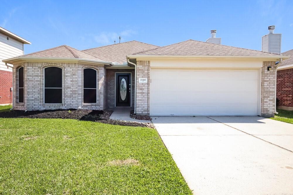 25102 Twister Tr in Spring, TX - Foto de edificio