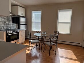 21 Durham St in Somerville, MA - Building Photo - Building Photo