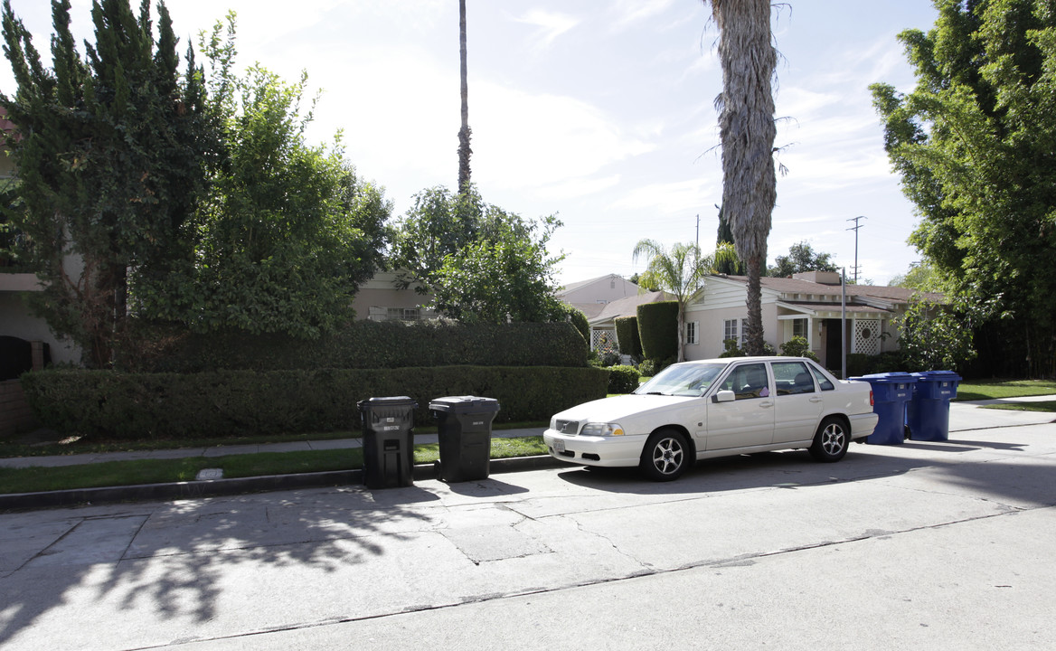 10920-10928 Landale St in North Hollywood, CA - Building Photo