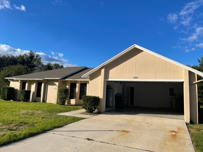 2550 India Blvd in Deltona, FL - Building Photo - Building Photo