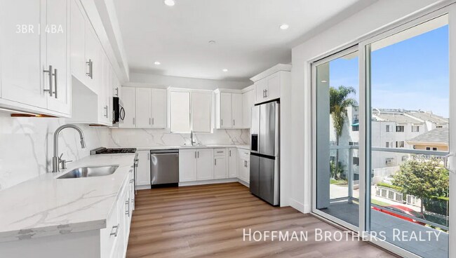 property at 836 S Shenandoah St
