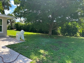 1454 Byron Rd in Ft. Myers, FL - Building Photo - Building Photo