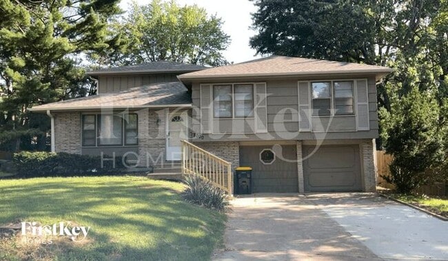 property at 8000 E 93rd Terrace