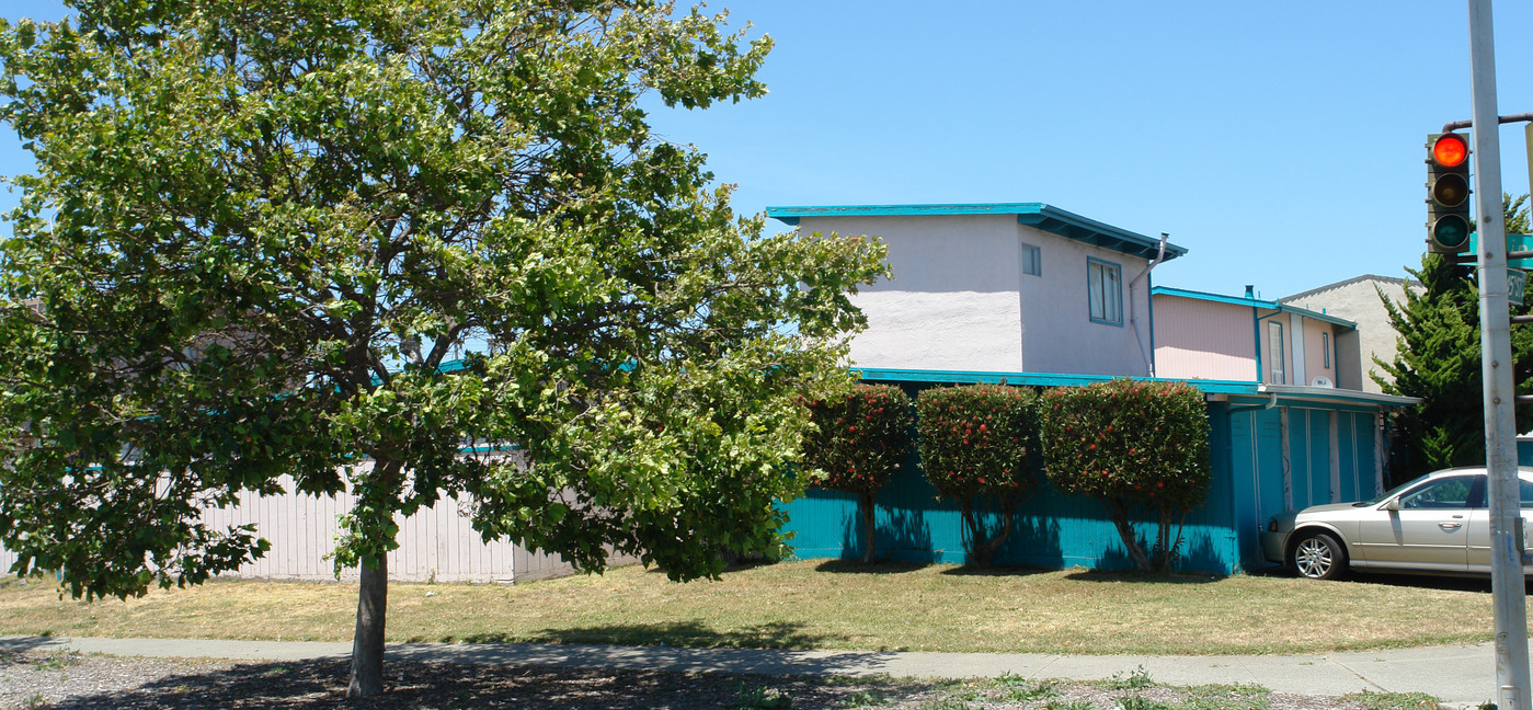 431 S 45th St in Richmond, CA - Building Photo