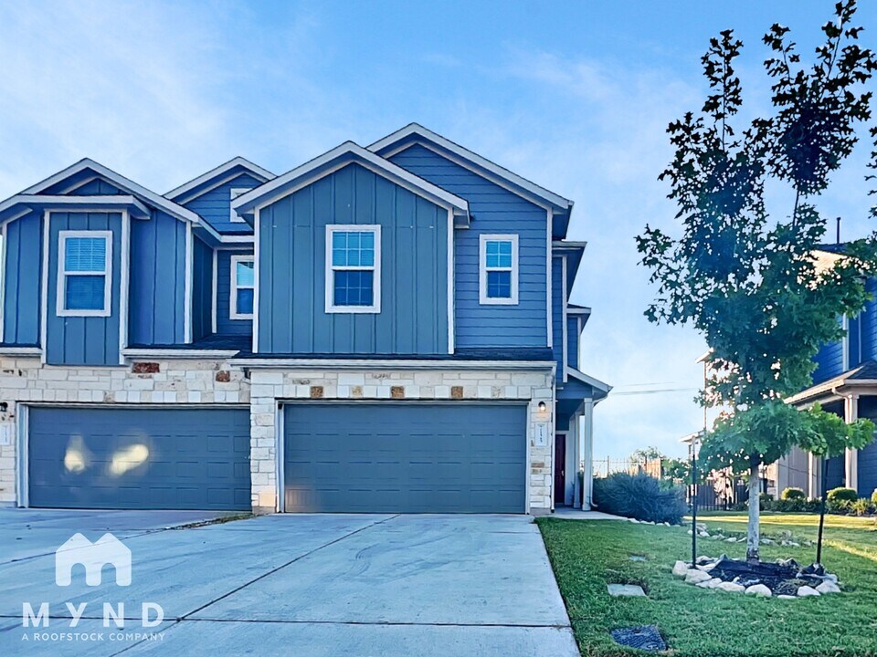 7125 Spotted Leaf Wy in Austin, TX - Building Photo