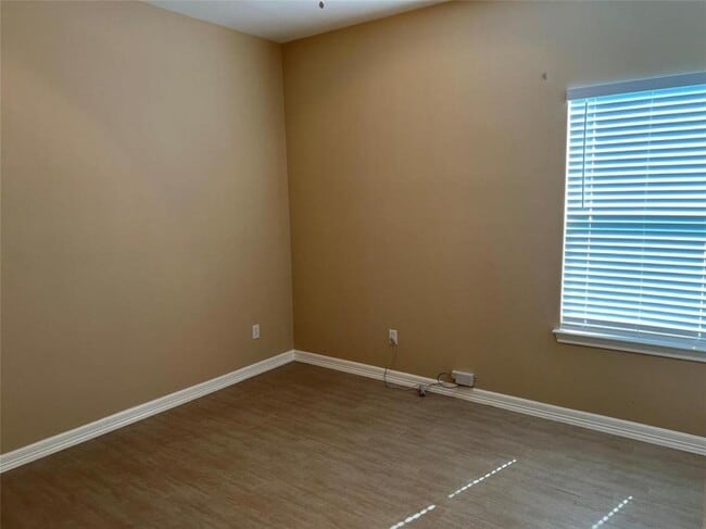 property at 4733 16th St