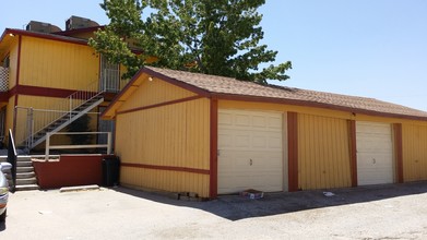 15754 Tern Rd in Victorville, CA - Foto de edificio - Building Photo