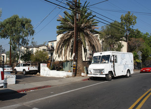 Altadena Apartments in San Diego, CA - Building Photo - Building Photo