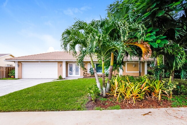 12695 Westport Cir