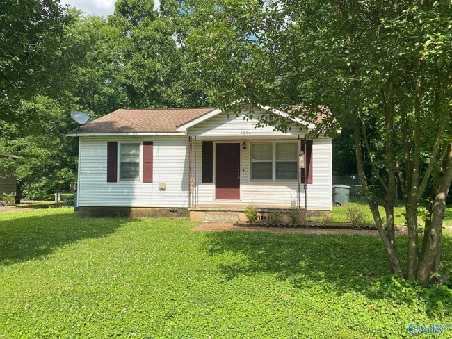 4206 Irondale Dr NW in Huntsville, AL - Building Photo - Building Photo