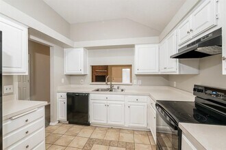 7709 Doris Dr in Oklahoma City, OK - Building Photo - Building Photo