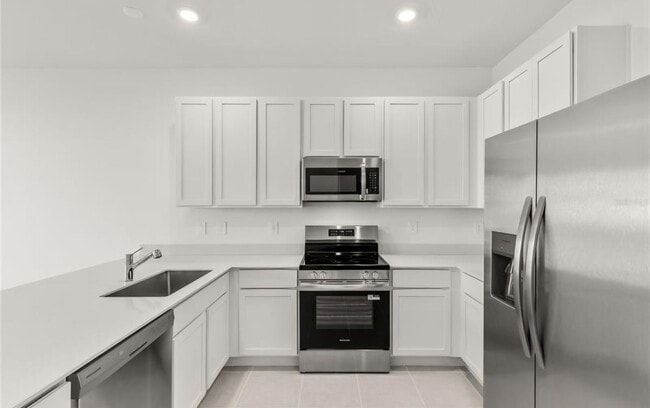 2865 Pierr St in Davenport, FL - Foto de edificio - Building Photo