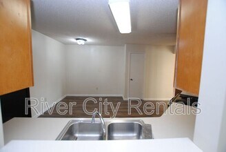 10343 Huntington Forest Blvd E, Unit 12 in Jacksonville, FL - Foto de edificio - Building Photo