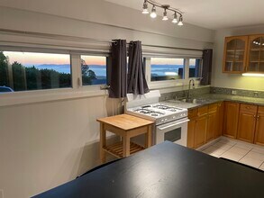 91 Fairlawn Dr, Unit 1 in Berkeley, CA - Building Photo - Building Photo