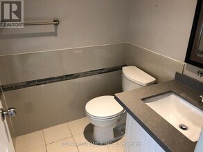 26 Lucerne Dr in Vaughan, ON - Building Photo - Building Photo