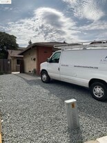 1713 Springwood Way in Antioch, CA - Building Photo