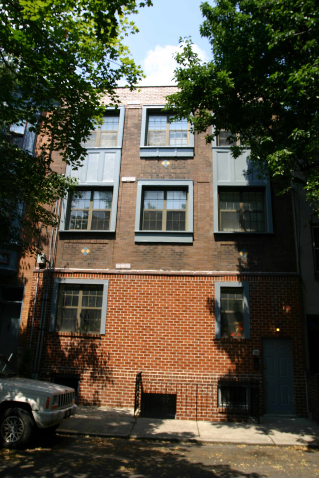 610-612 S American St in Philadelphia, PA - Building Photo - Building Photo