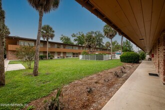 1217 Park Ave in Orange Park, FL - Building Photo - Building Photo