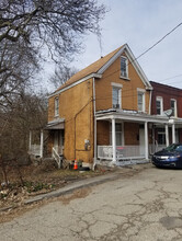 703 Elvia Way in Pittsburgh, PA - Building Photo - Building Photo