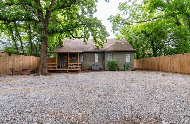 property at 1474 Watson St