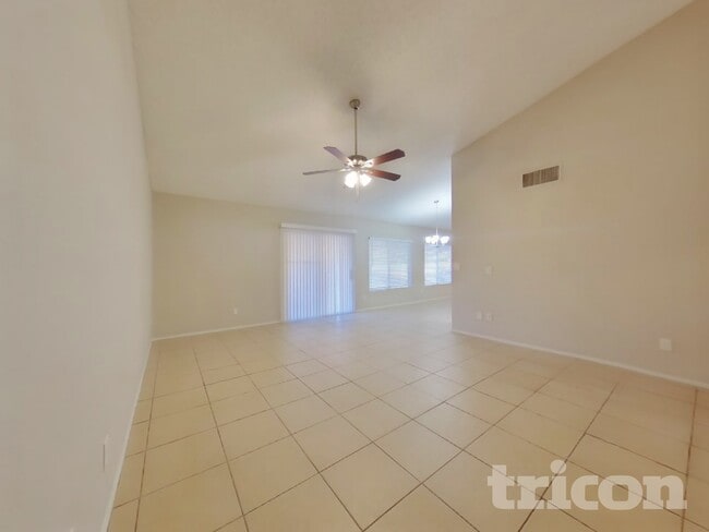 7631 W Cheryl Dr in Peoria, AZ - Building Photo - Building Photo