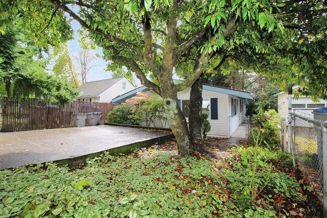 11330 SW Tigard St in Tigard, OR - Building Photo - Building Photo