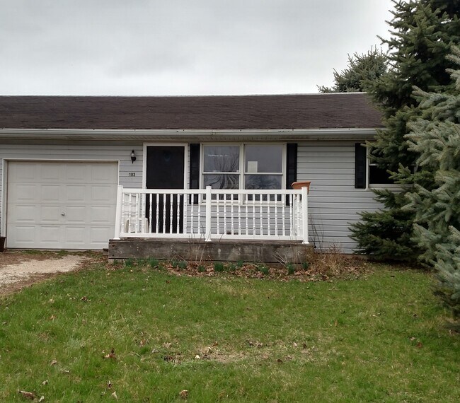 103 S Sequoya St Rentals in Shabbona, IL