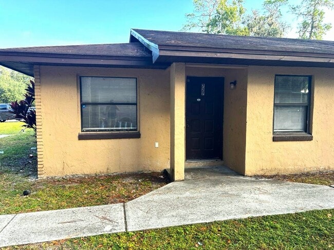 property at 727-729 Pineville Ln