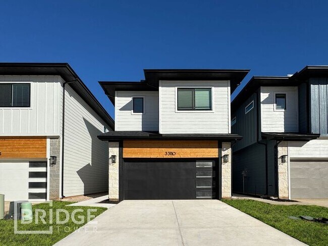 property at 33110 Willow Hts Ln