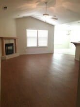27 Herlax Cir in Chico, CA - Building Photo - Building Photo