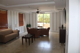 520 SE 5th Ave, Unit 2312 in Fort Lauderdale, FL - Building Photo - Building Photo