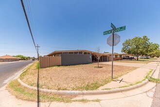 2901 Nabors Ln in Odessa, TX - Building Photo - Building Photo