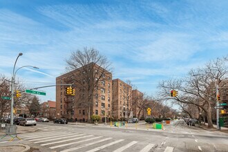 Saxony Towers in Flushing, NY - Building Photo - Building Photo