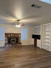 831 Foothill Ct in Los Banos, CA - Building Photo - Building Photo