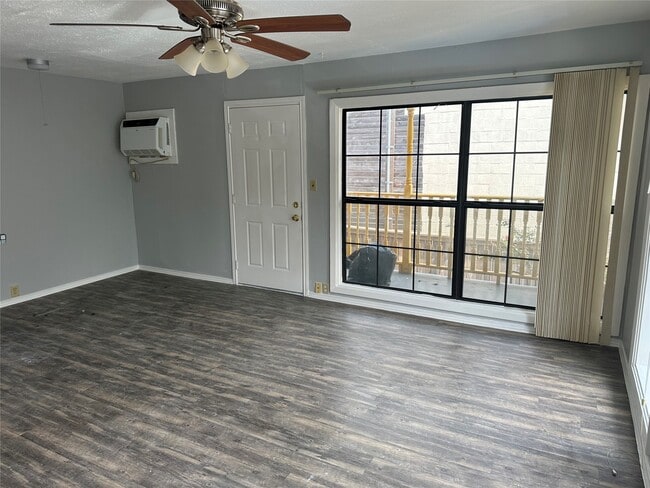 property at 628 Hawthorne St