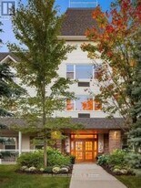 450 Yonge St in Barrie, ON - Building Photo