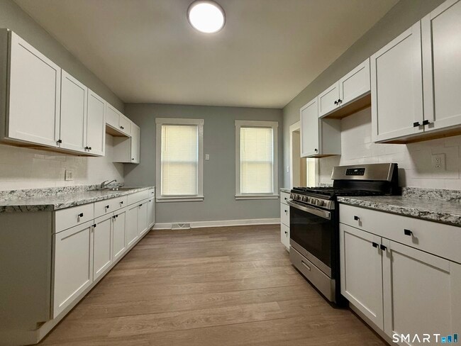 51 Gilbert St in West Haven, CT - Building Photo - Building Photo